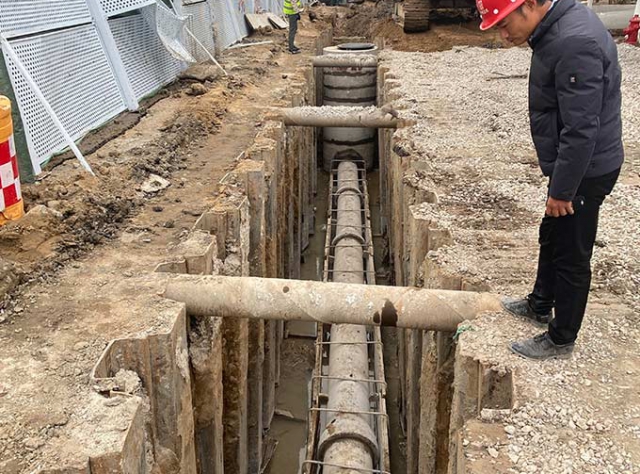 開(kāi)挖管現(xiàn)場(chǎng)施工圖